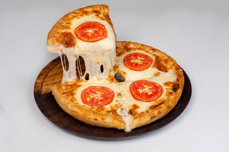 Classic cheese pizza with mozzarella